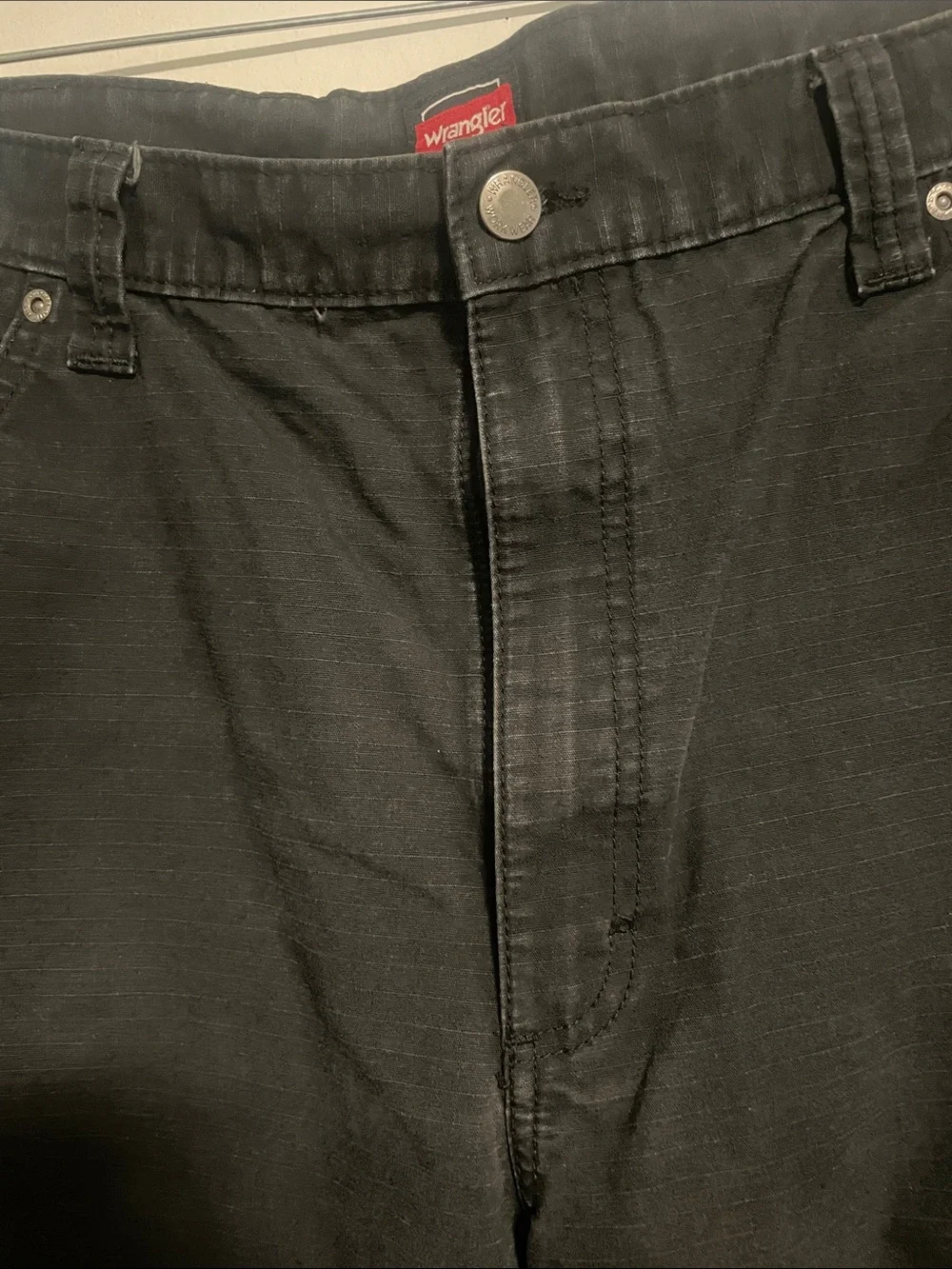 Wrangler Cargo Pants with Utility Pockets size 40x32